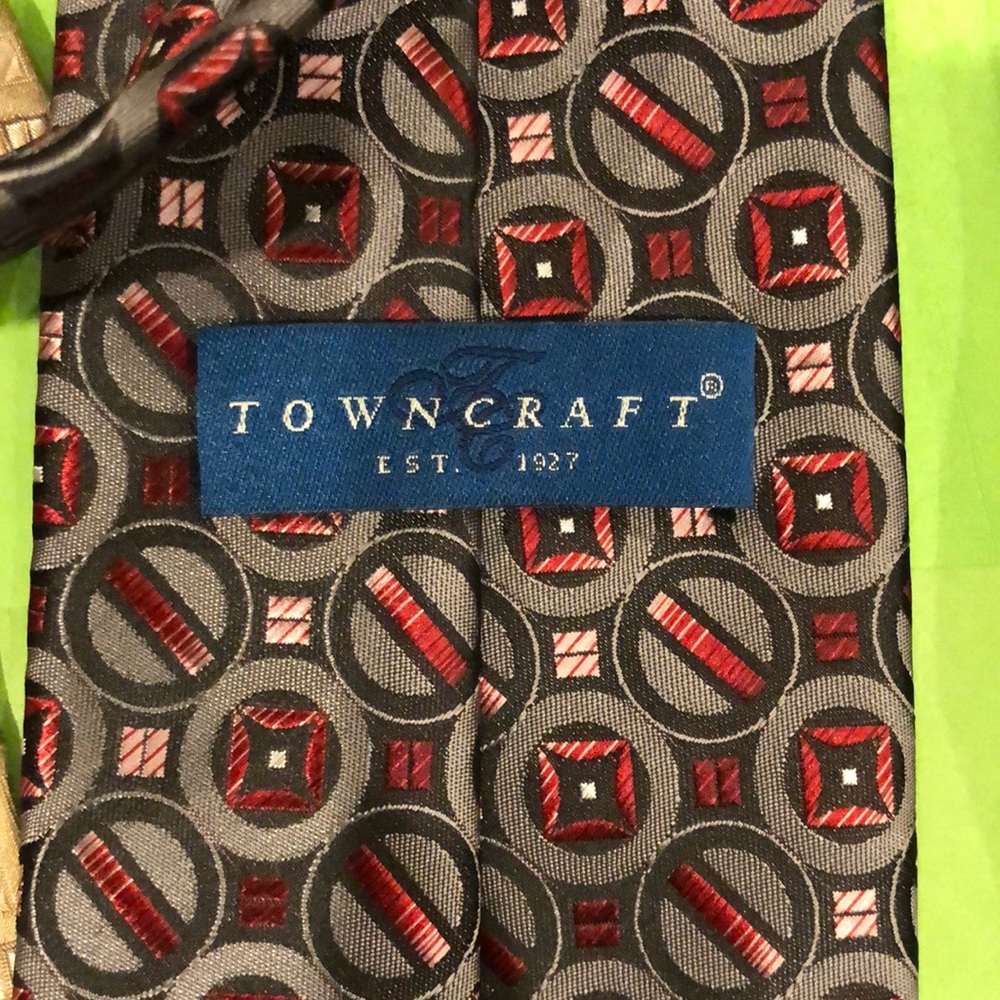 Men’s bundle of ties 3 for 10 - Picture 4 of 5